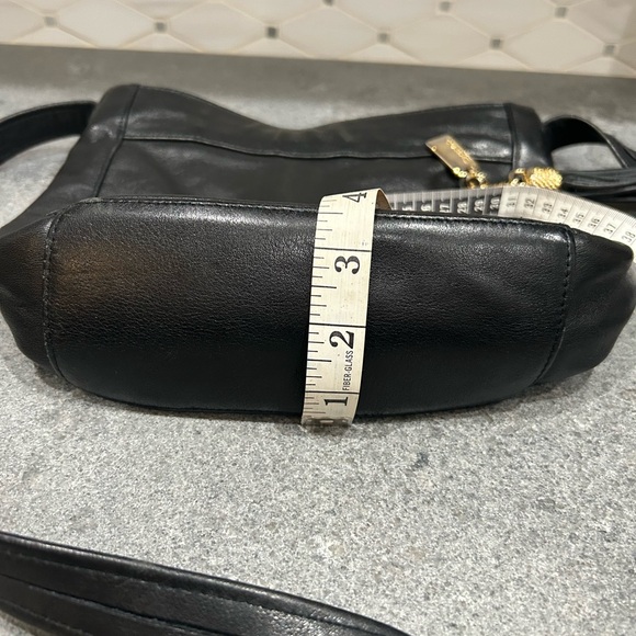 black Tignanello all leather shoulder bag - Picture 11 of 12